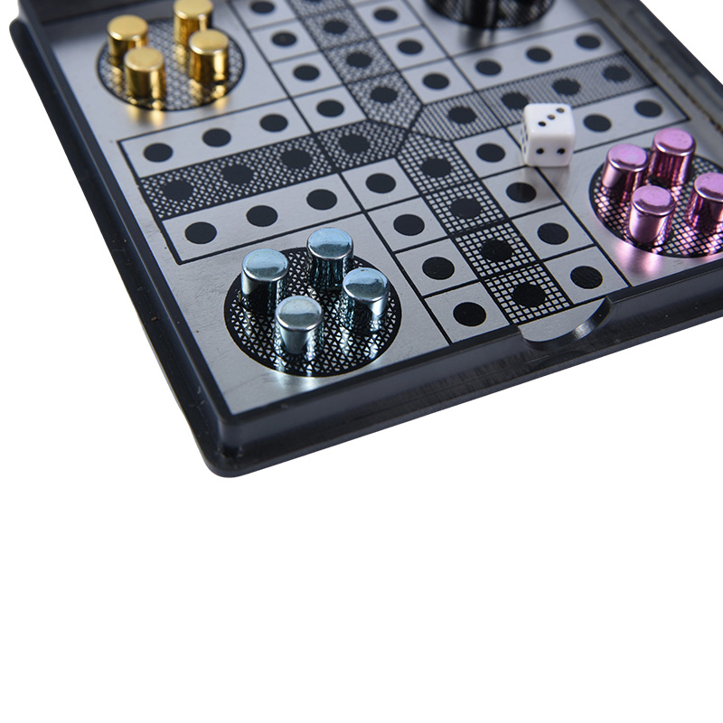Magnetisk metal ludo spil sæt i klar akryl etui