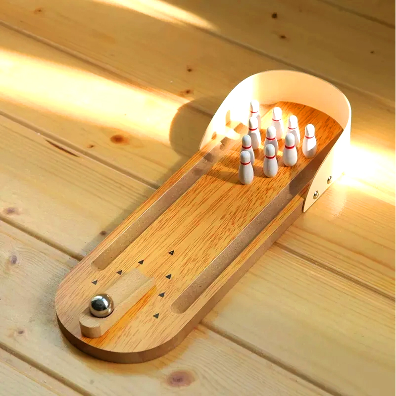 Kompakt træsæt med stålkugle og stifter Mini desktop bowlingspil