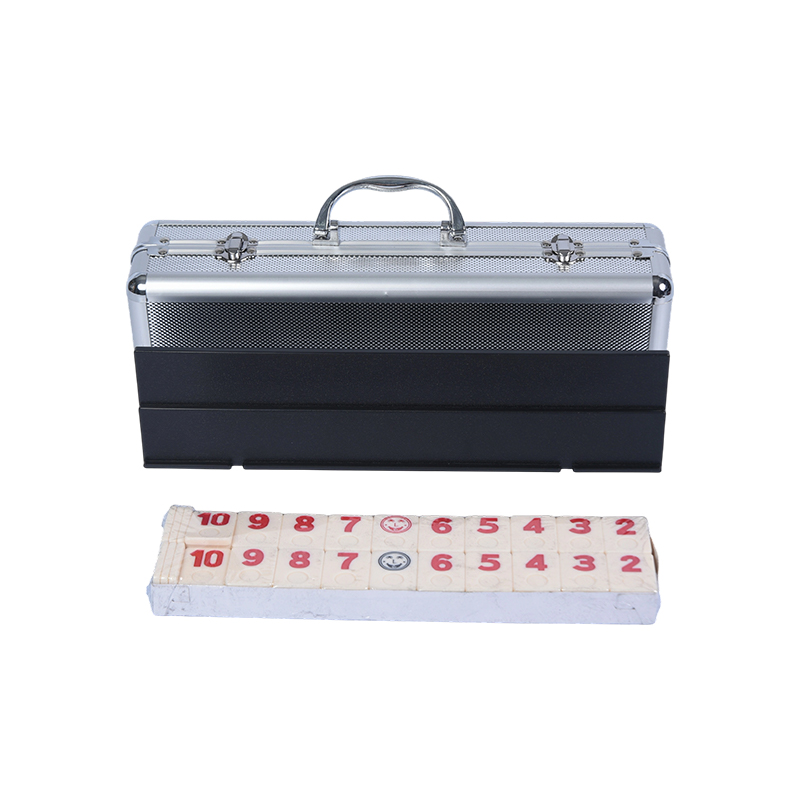 Metallisk spilfliseetui med udtryksfulde symboler - Premium nummereret flisesæt