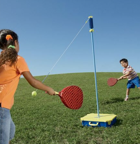 Hvorfor er udendørs sportsplænespil et populært valg til familieaktiviteter?